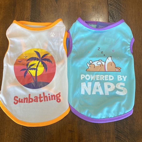 Bundle of 2 Dog’s Shirts - Picture 4 of 9